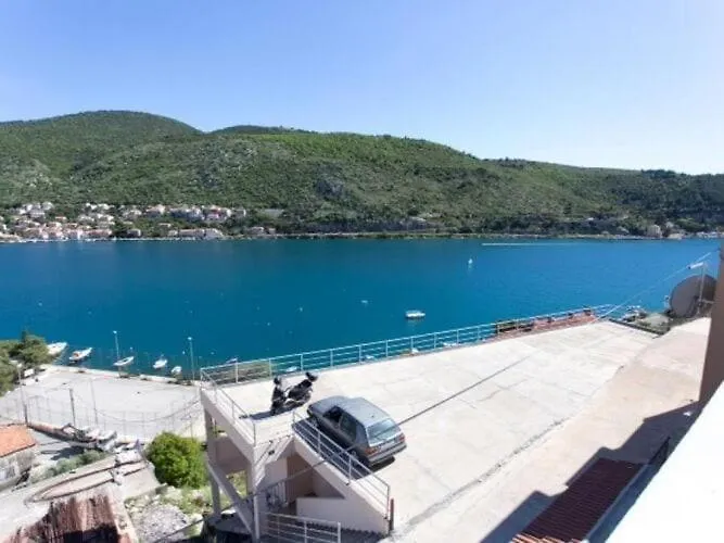 Διαμέρισμα Any - One Bedroom With Terrace And Sea View